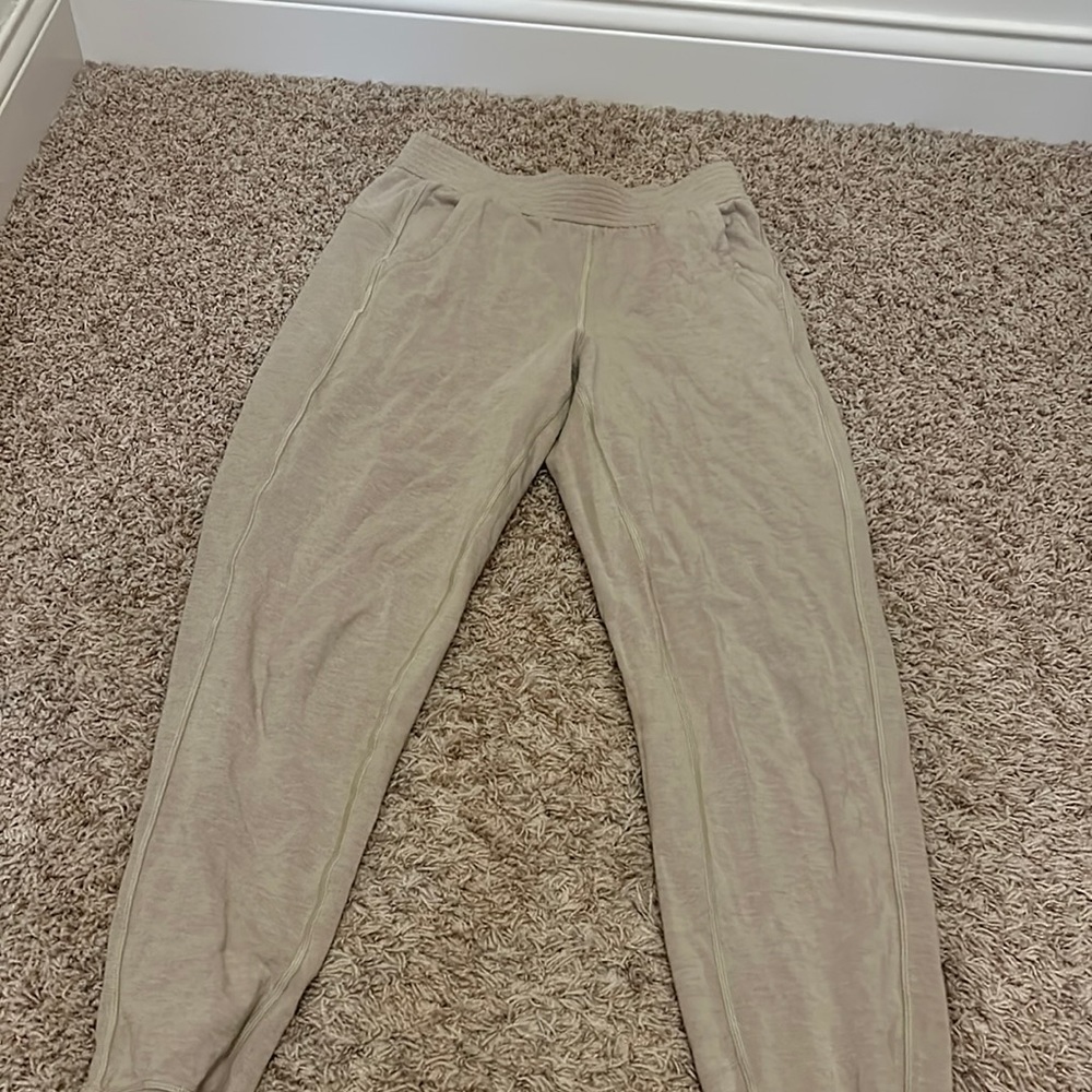 lululemon joggers brown